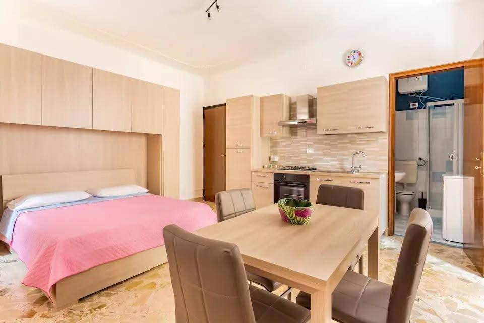 מלון טראביה Casa Antonella מראה חיצוני תמונה