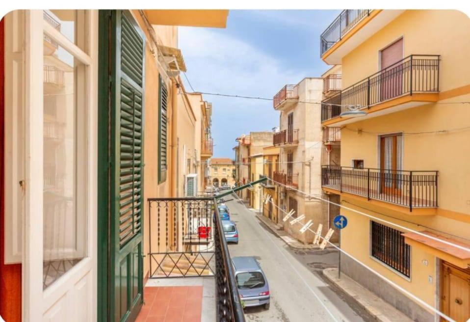 מלון טראביה Casa Antonella מראה חיצוני תמונה